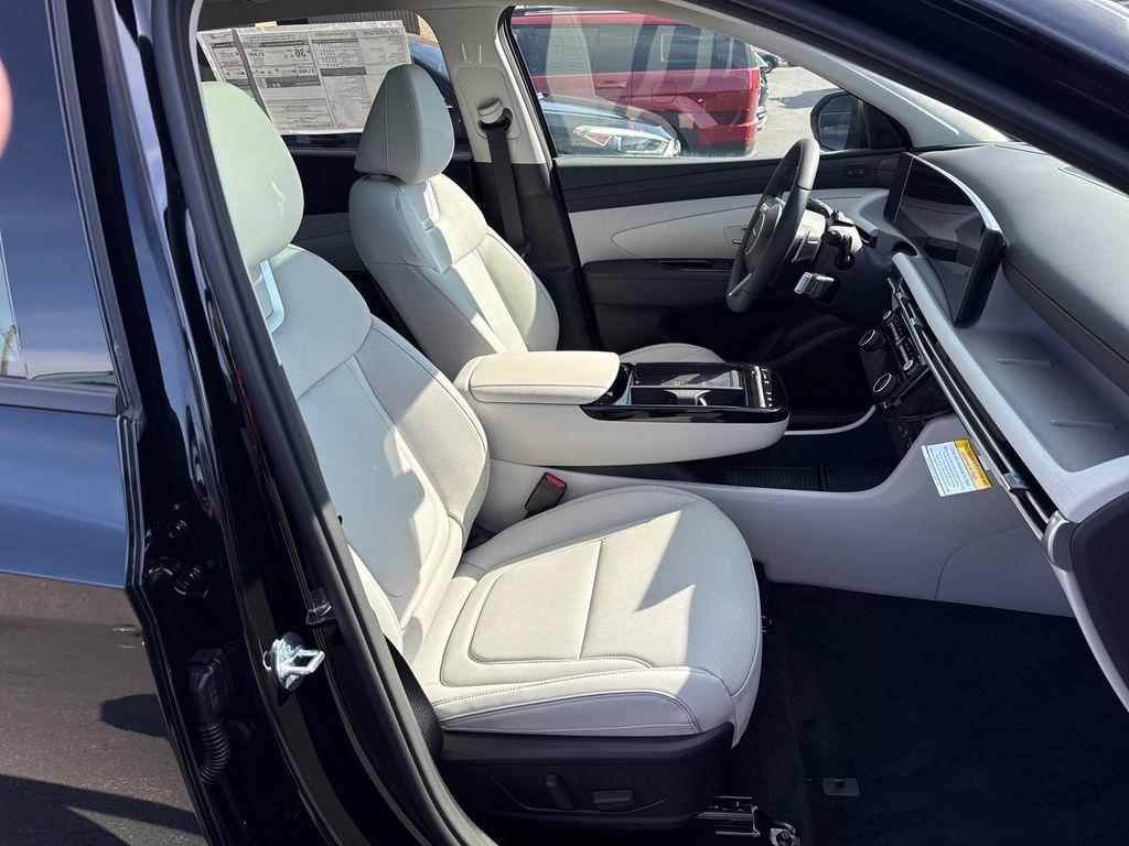 new 2026 Hyundai TUCSON Hybrid car, priced at $44,430