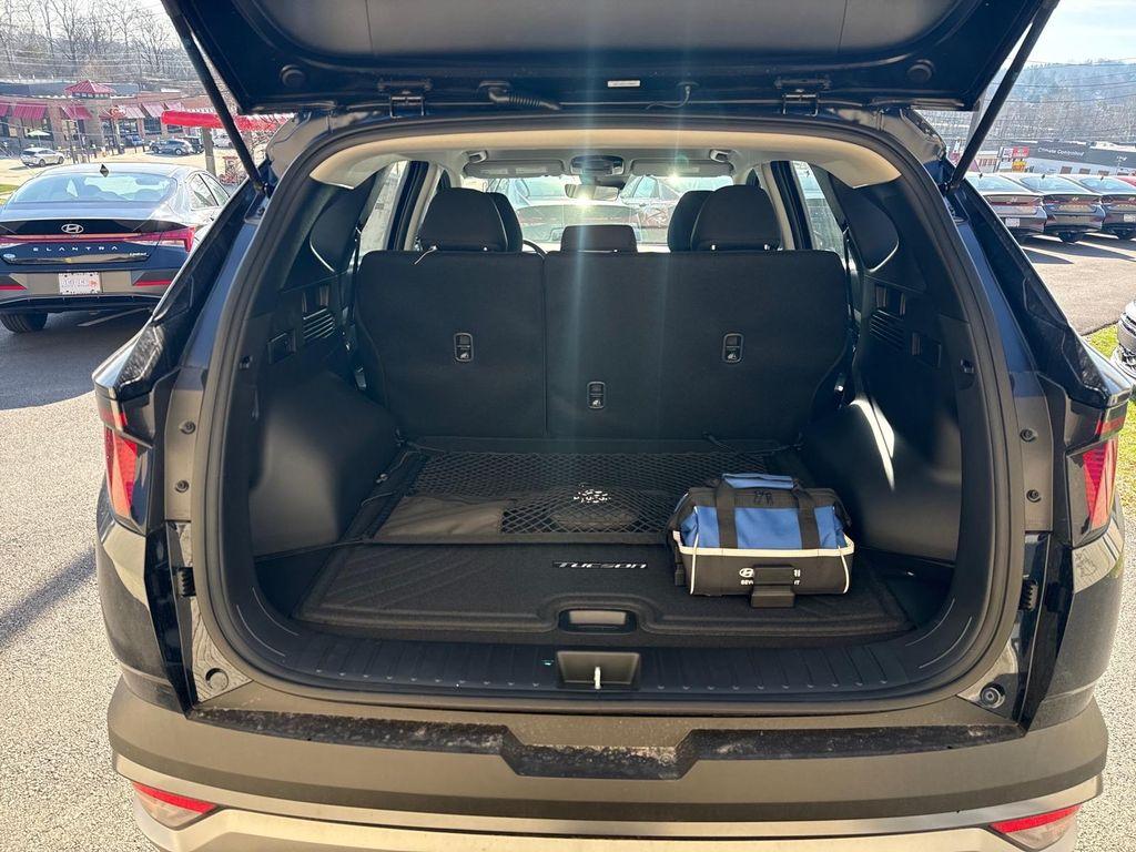 new 2026 Hyundai TUCSON Hybrid car, priced at $34,635