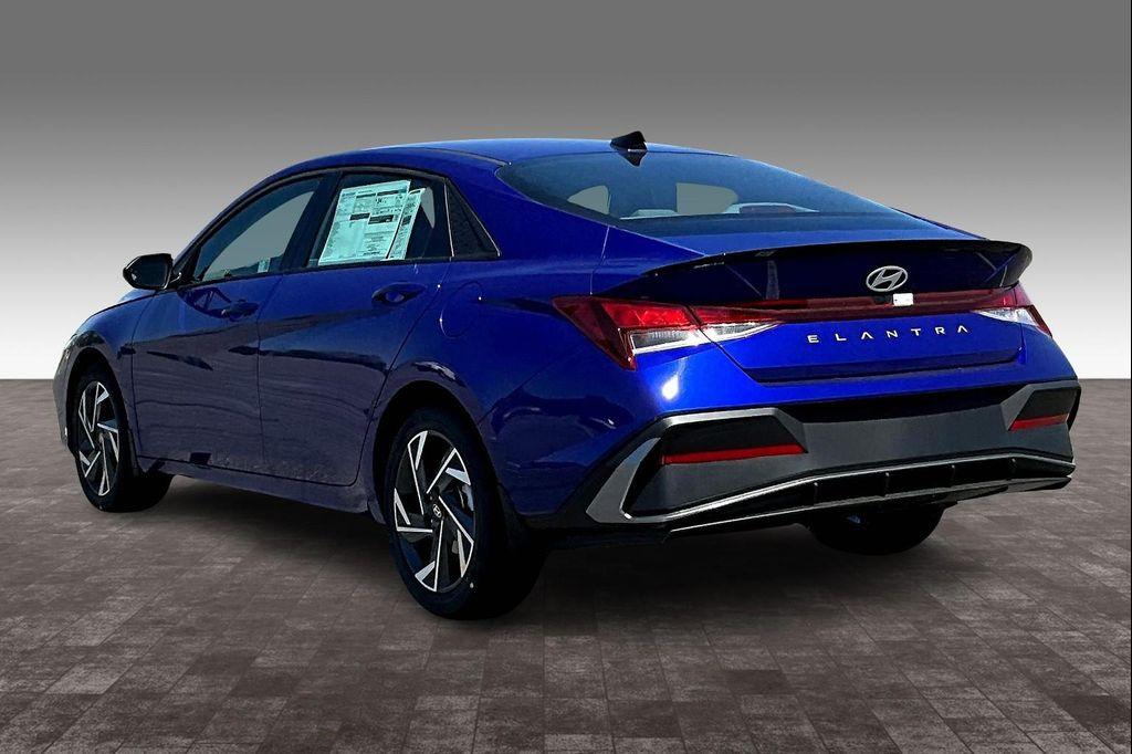 new 2025 Hyundai Elantra car, priced at $25,010