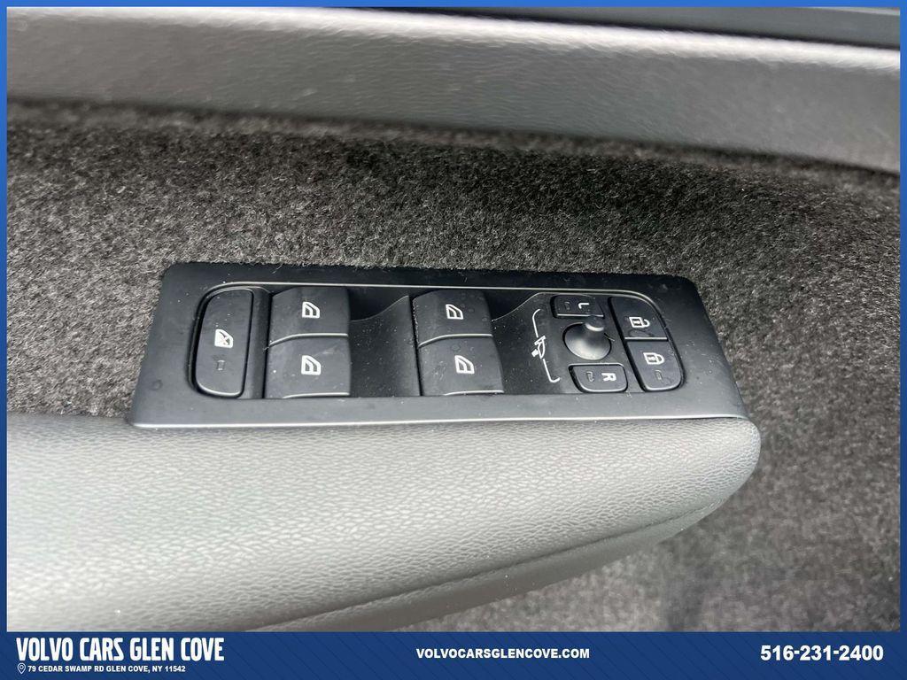 used 2026 Volvo XC40 car, priced at $47,500