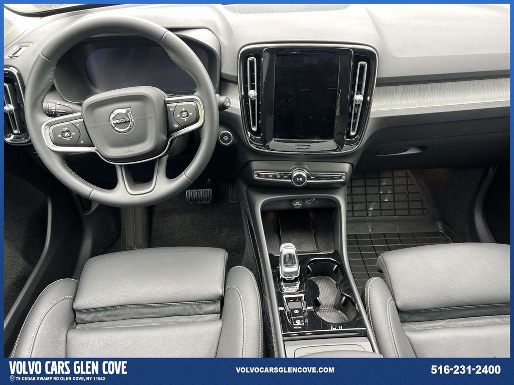 used 2026 Volvo XC40 car, priced at $47,500