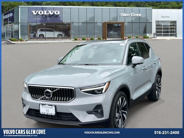 used 2025 Volvo XC40 car, priced at $35,500