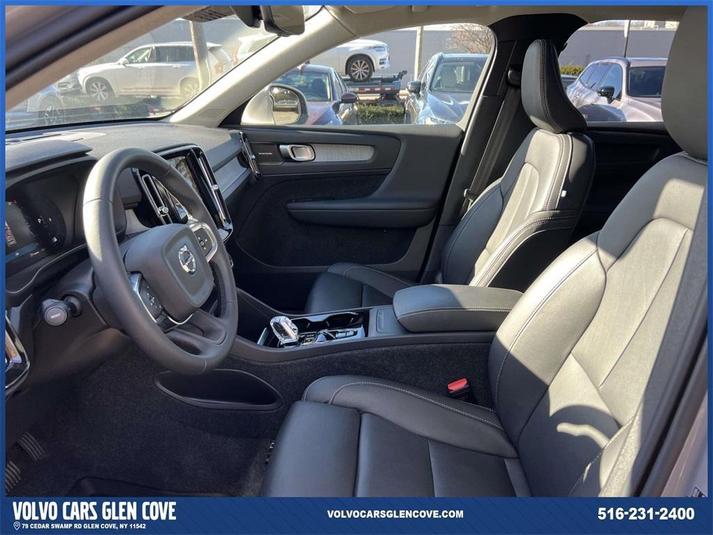 used 2025 Volvo XC40 car, priced at $39,799