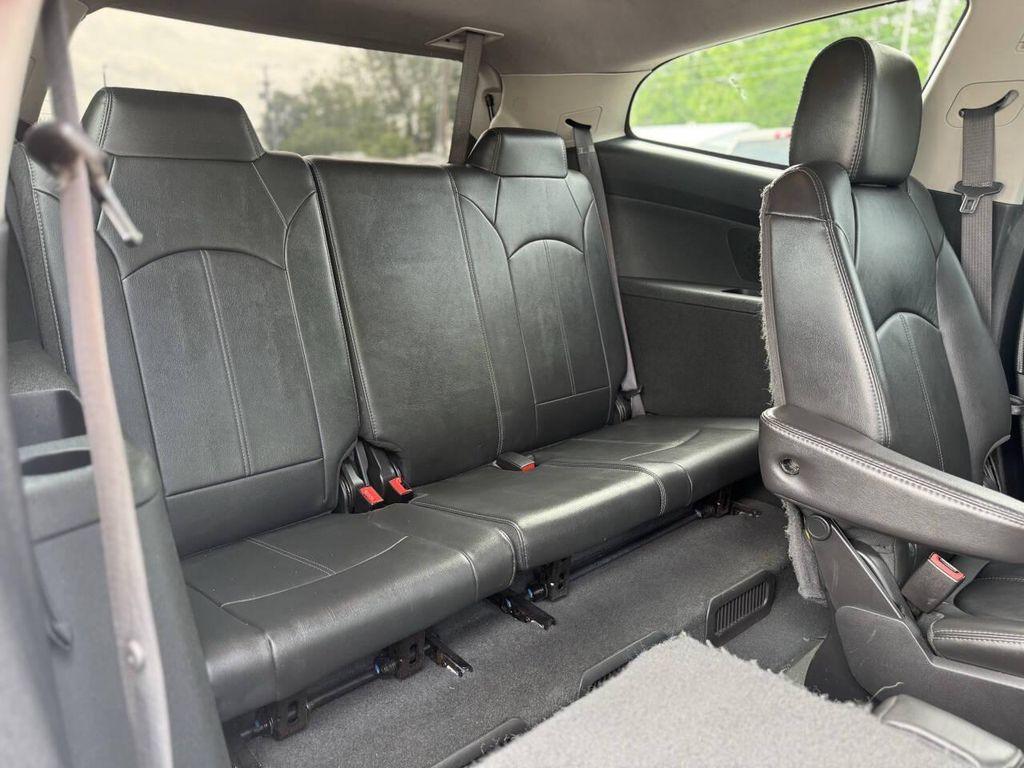 used 2017 Chevrolet Traverse car, priced at $11,495