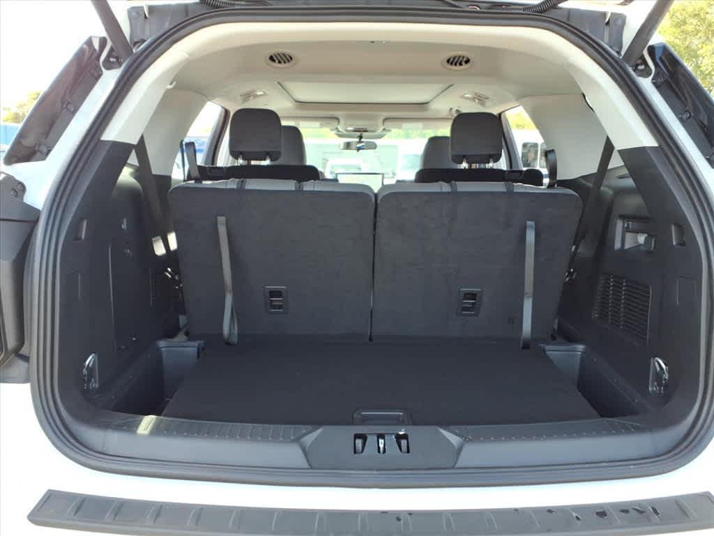 new 2025 Ford Explorer car, priced at $49,219