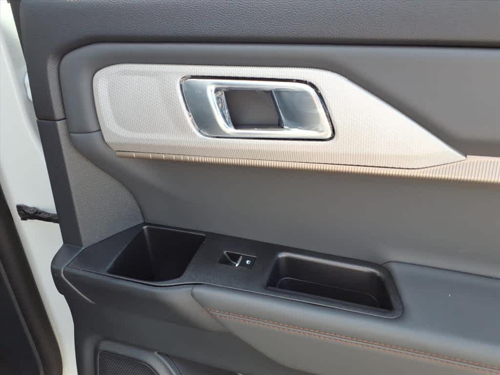 new 2025 Ford Explorer car, priced at $49,219
