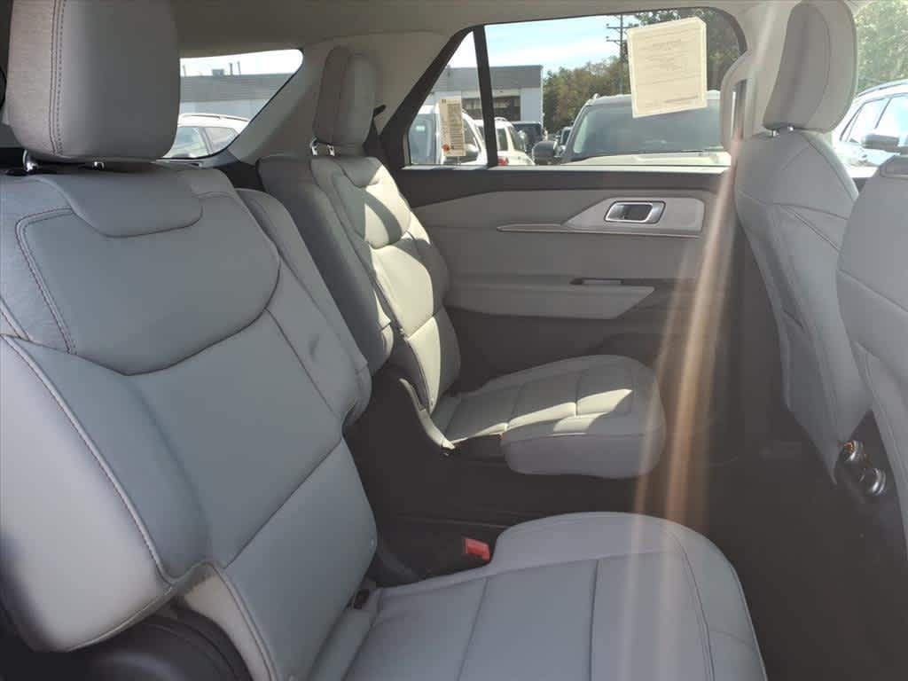 new 2025 Ford Explorer car, priced at $49,219