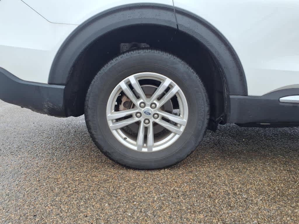 used 2022 Ford Explorer car, priced at $27,624