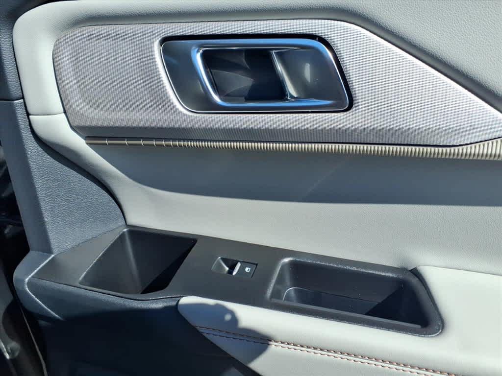 new 2025 Ford Explorer car, priced at $48,619