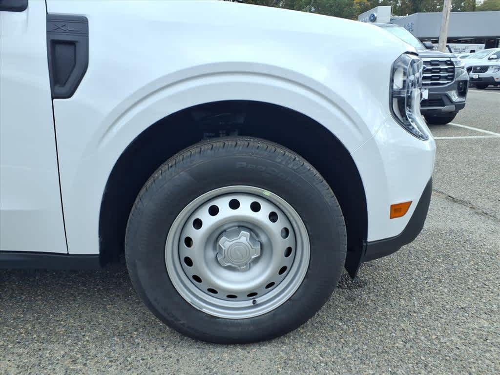 new 2025 Ford Maverick car, priced at $30,060