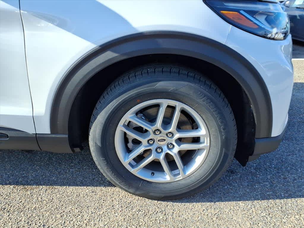 new 2026 Ford Explorer car, priced at $41,777