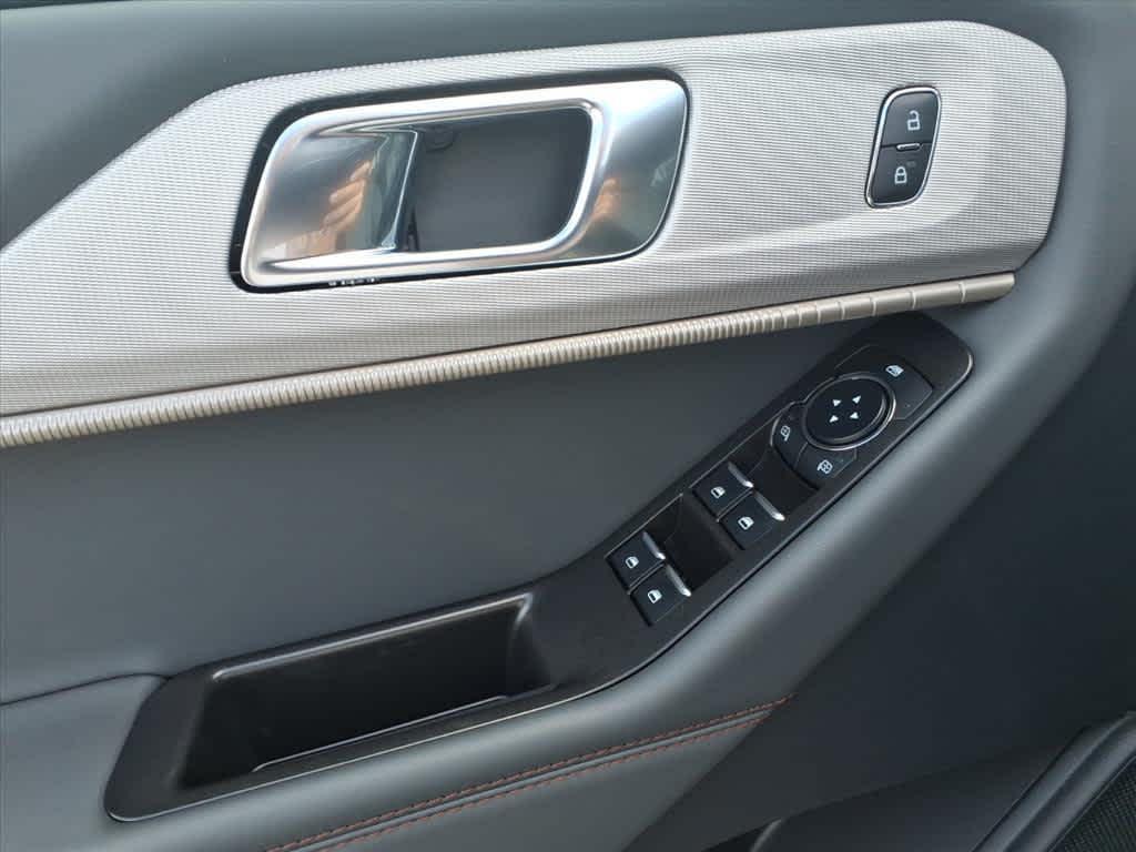 new 2025 Ford Explorer car, priced at $47,334