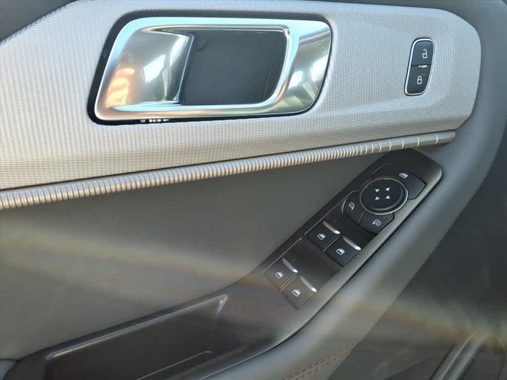 new 2025 Ford Explorer car, priced at $47,240