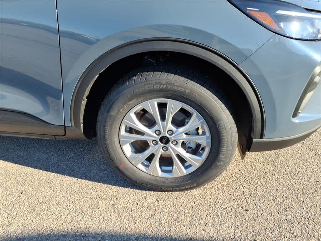 new 2026 Ford Escape car, priced at $34,027