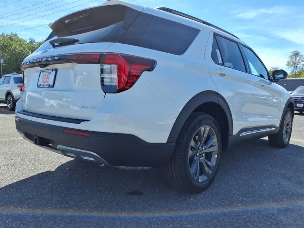 new 2025 Ford Explorer car, priced at $49,408