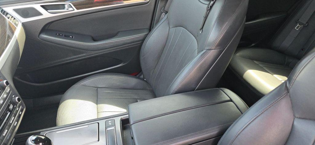 used 2015 Hyundai Genesis car