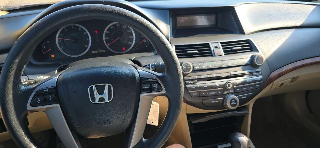 2011 Maroon Honda Accord