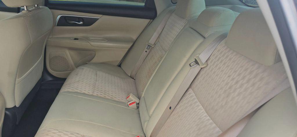 used 2016 Nissan Altima car