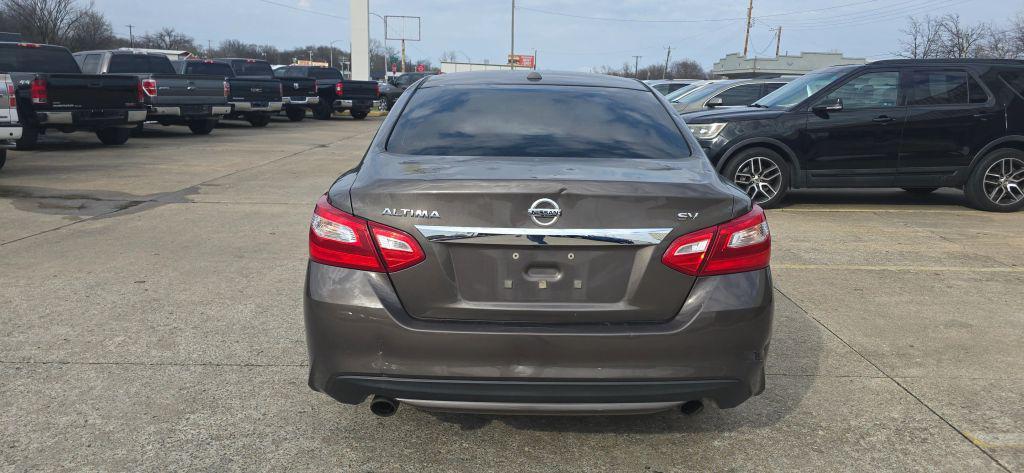 used 2016 Nissan Altima car