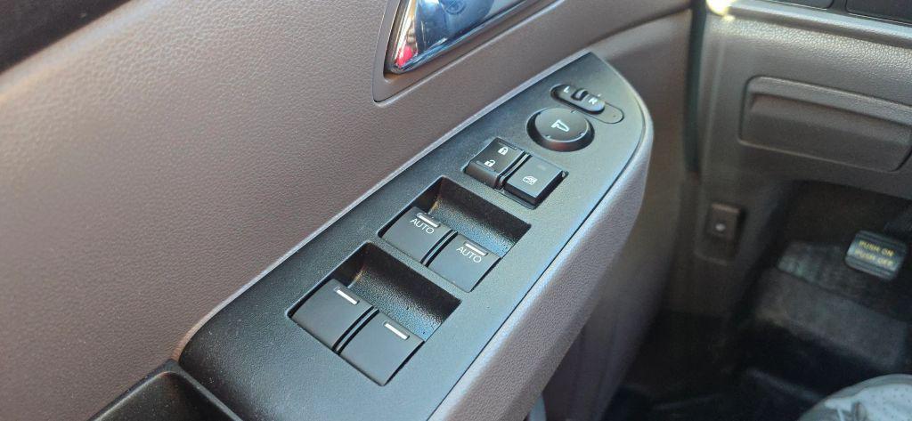 used 2015 Honda Odyssey car, priced at $11,500