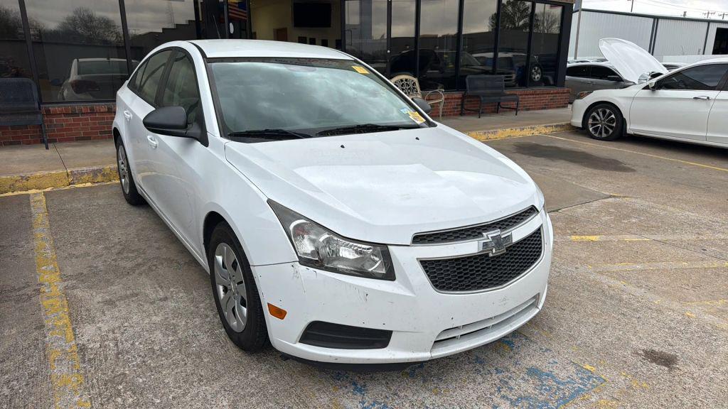used 2014 Chevrolet Cruze car, priced at $6,450