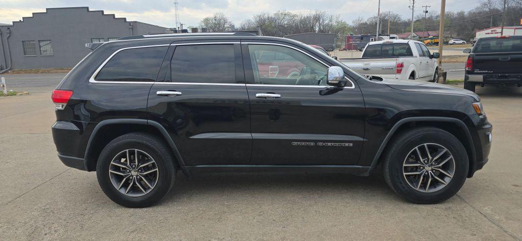 used 2017 Jeep Grand Cherokee car, priced at $8,950