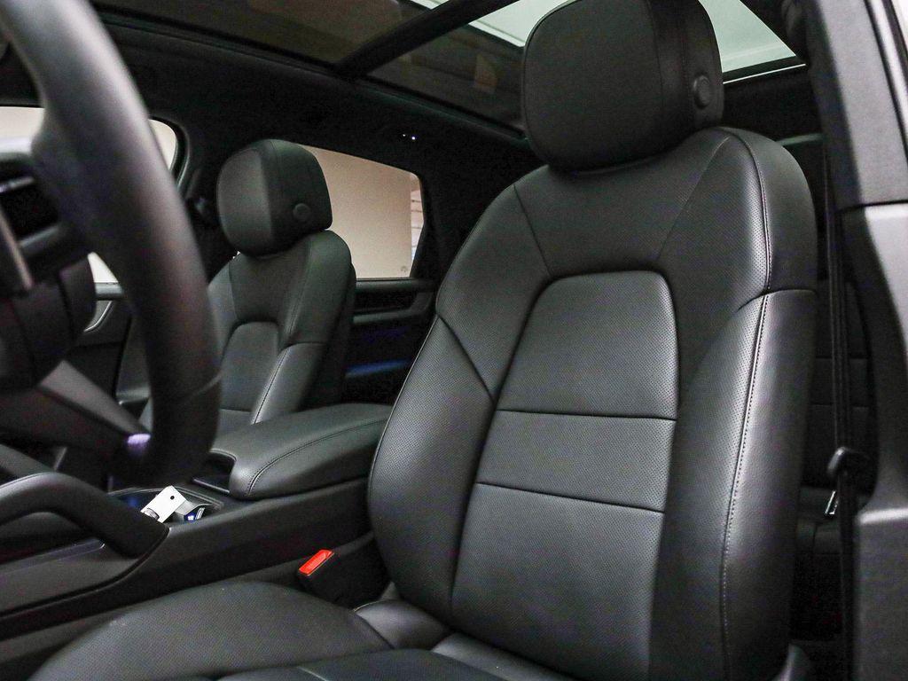 used 2025 Porsche Cayenne car, priced at $90,991
