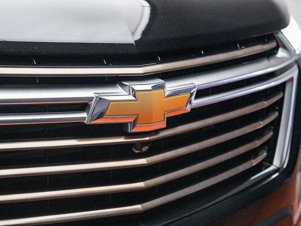 used 2023 Chevrolet Traverse car, priced at $35,991