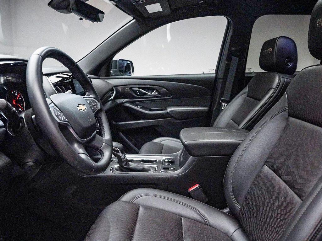 used 2023 Chevrolet Traverse car, priced at $35,991