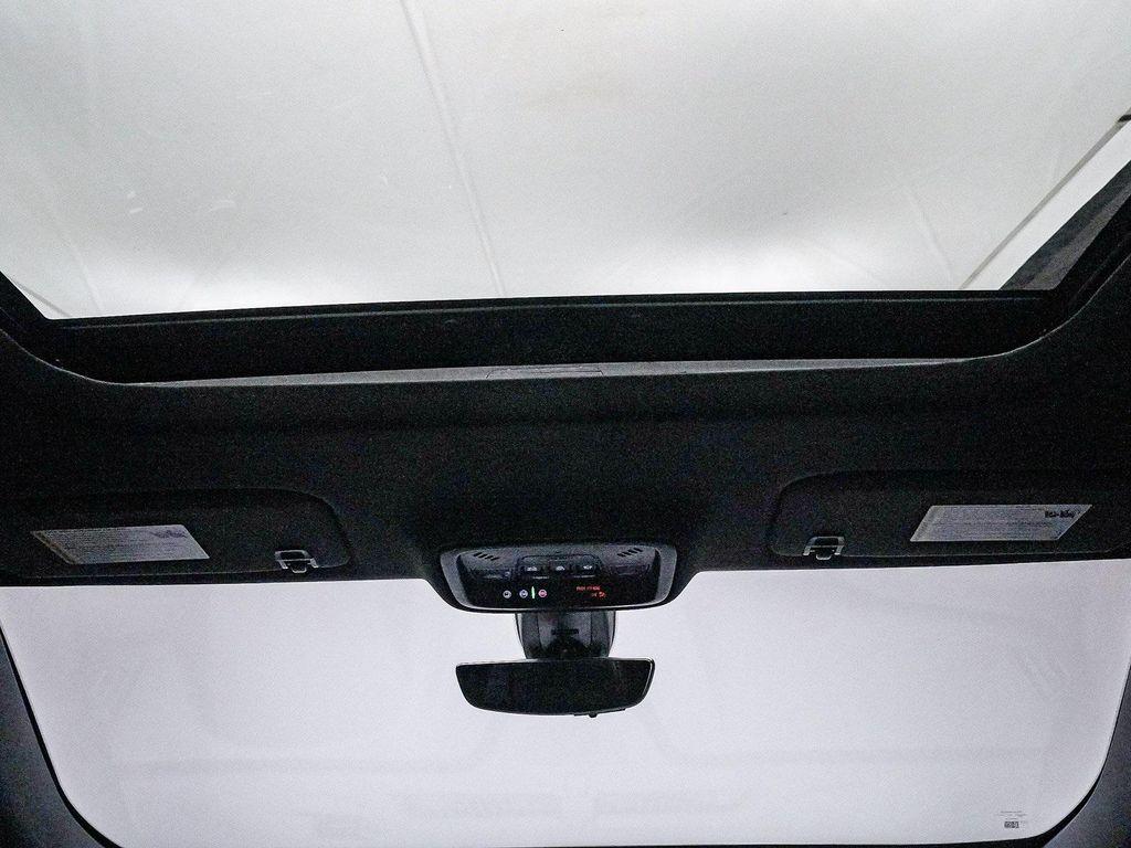 used 2023 Chevrolet Traverse car, priced at $35,991