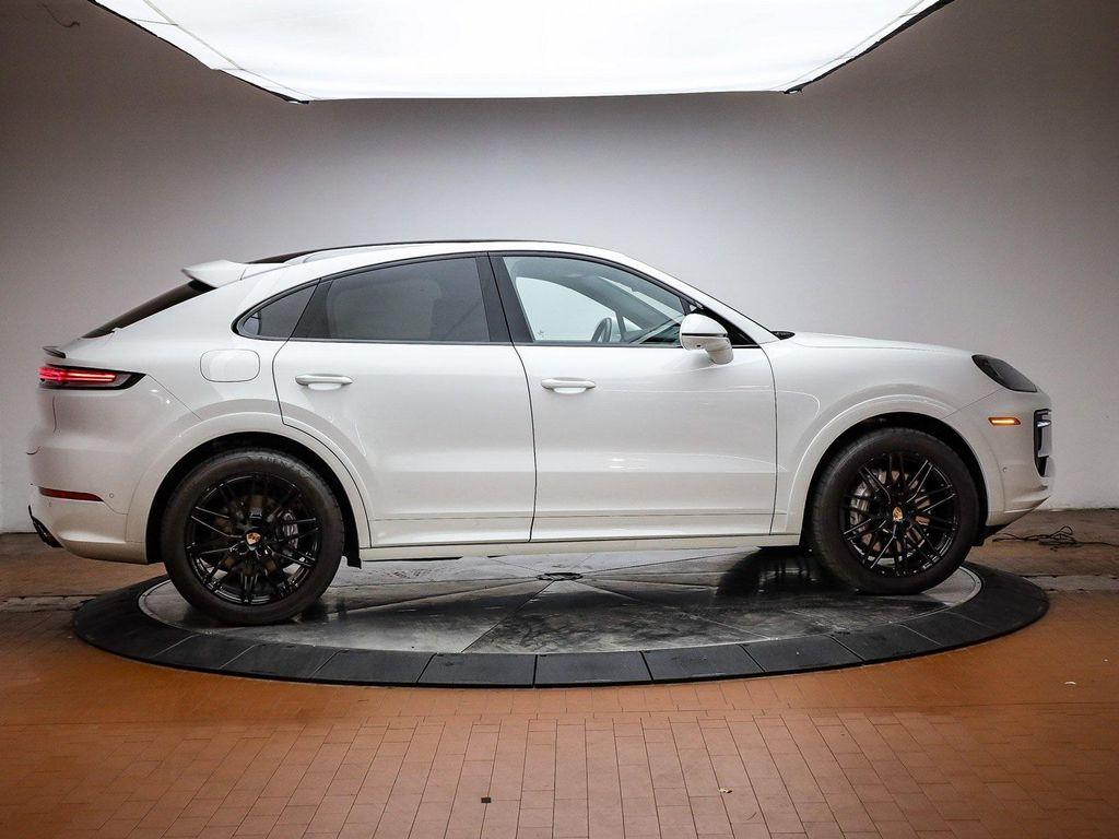 used 2025 Porsche Cayenne car, priced at $91,991
