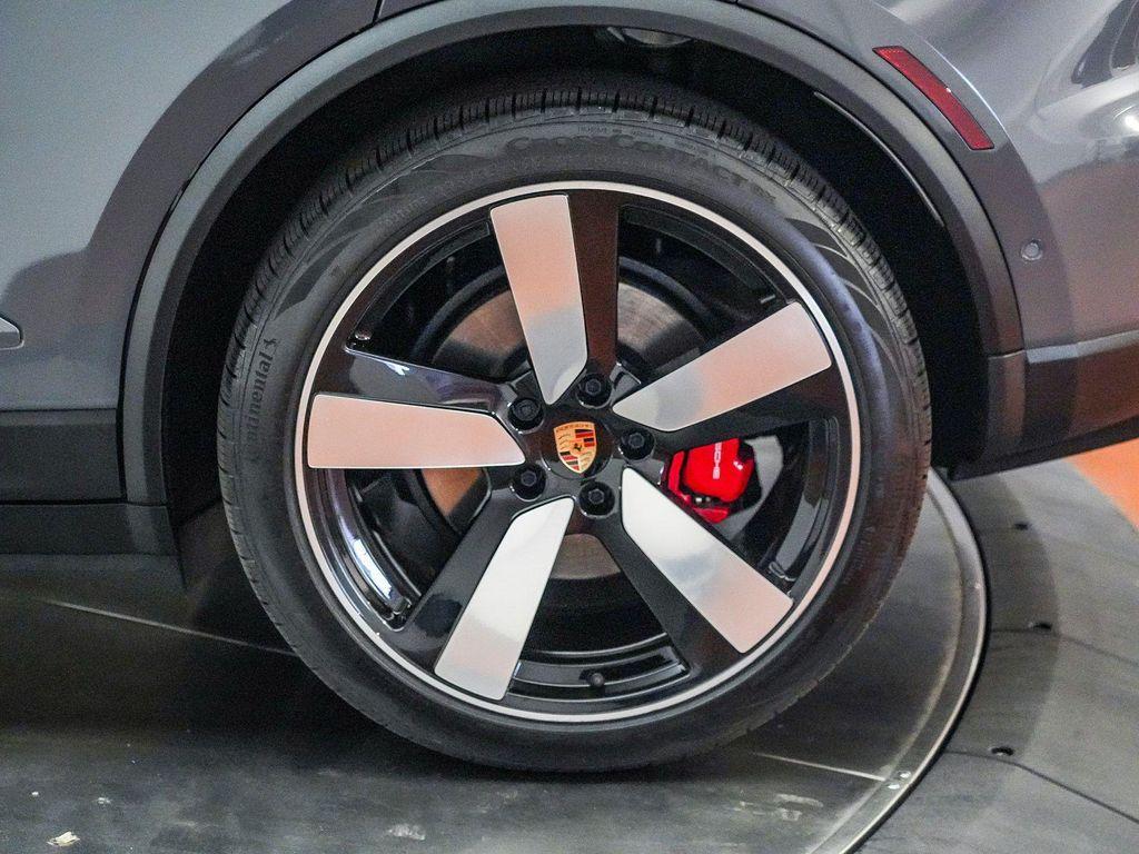 used 2025 Porsche Macan car, priced at $95,991