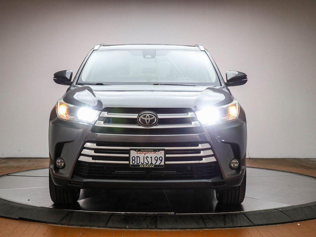 used 2018 Toyota Highlander car, priced at $23,591