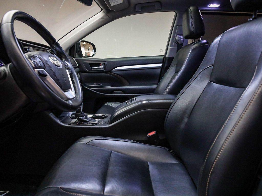 used 2018 Toyota Highlander car, priced at $23,592