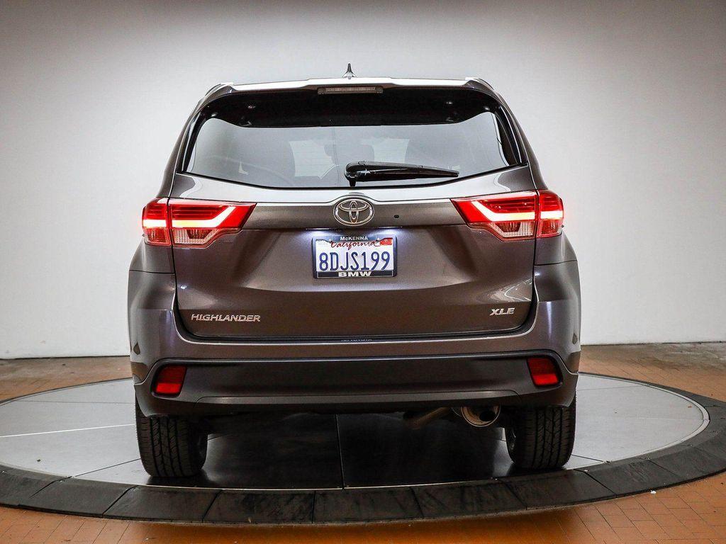 used 2018 Toyota Highlander car, priced at $23,592