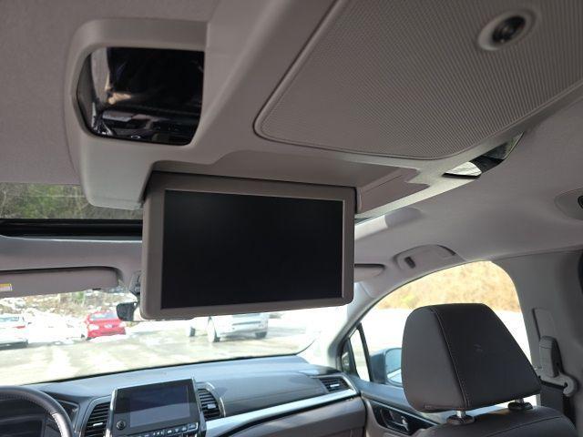 used 2024 Honda Odyssey car, priced at $38,354