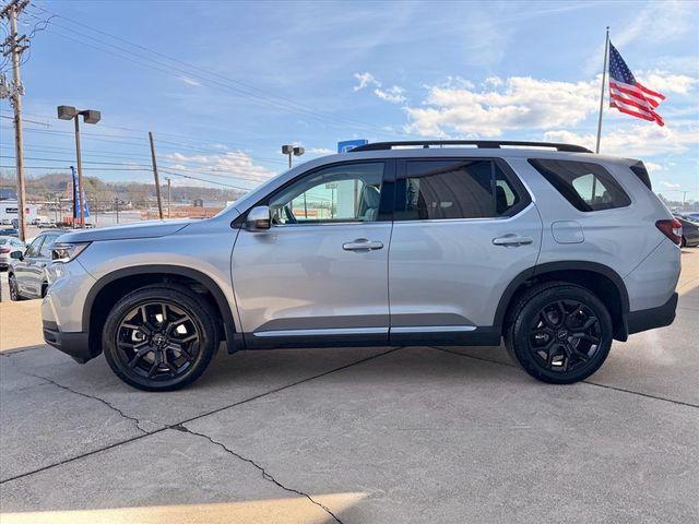 new 2025 Honda Pilot car, priced at $52,995