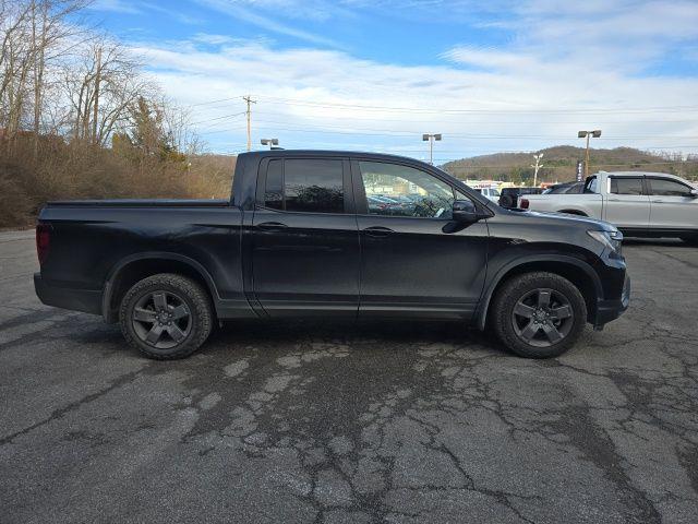 used 2025 Honda Ridgeline car, priced at $37,994