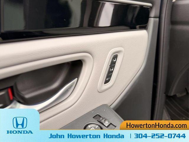 new 2025 Honda Pilot car, priced at $52,995