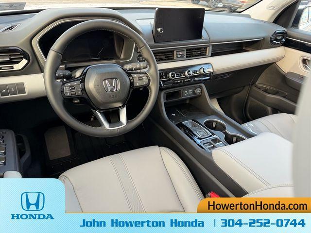 new 2025 Honda Pilot car, priced at $53,750