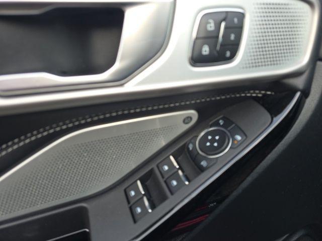 used 2023 Ford Explorer car, priced at $38,999