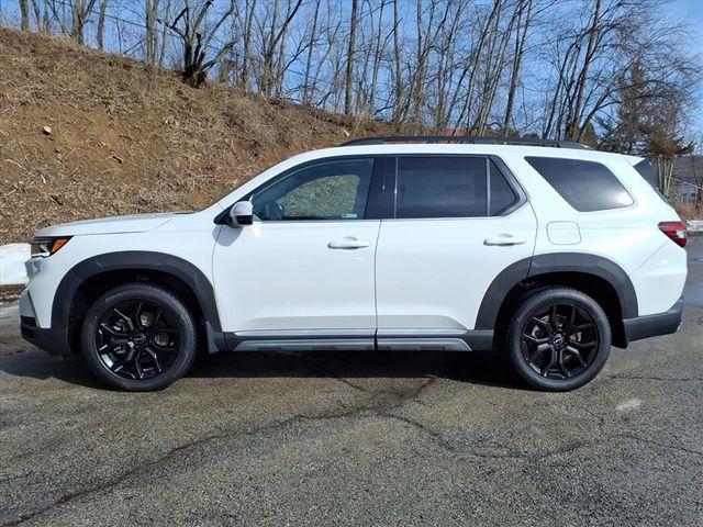 new 2025 Honda Pilot car, priced at $54,300
