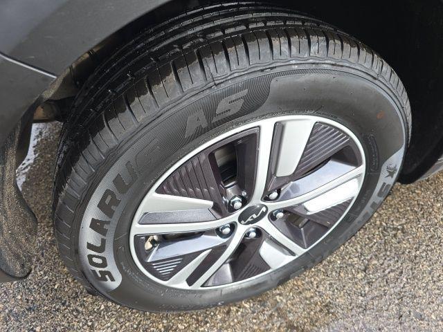 used 2022 Kia Niro Plug-In Hybrid car, priced at $18,402