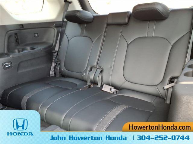 new 2025 Honda Pilot car, priced at $48,235