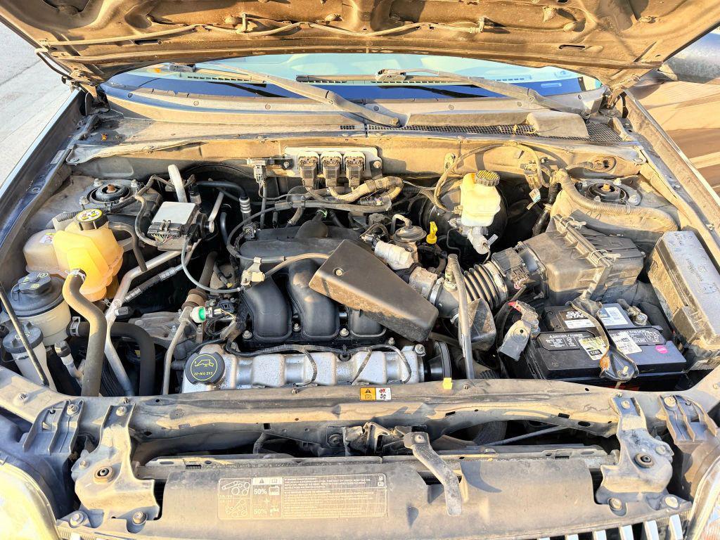 used 2005 Mercury Mariner car, priced at $3,500