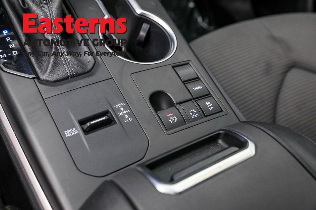 used 2023 Toyota Highlander car, priced at $28,175