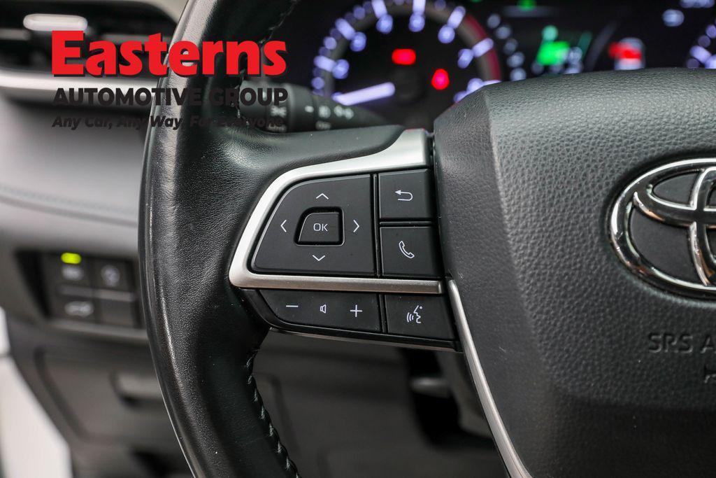 used 2023 Toyota Highlander car, priced at $28,175