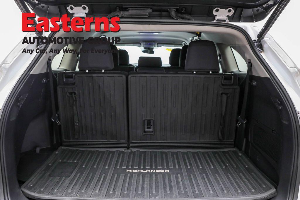 used 2023 Toyota Highlander car, priced at $28,175