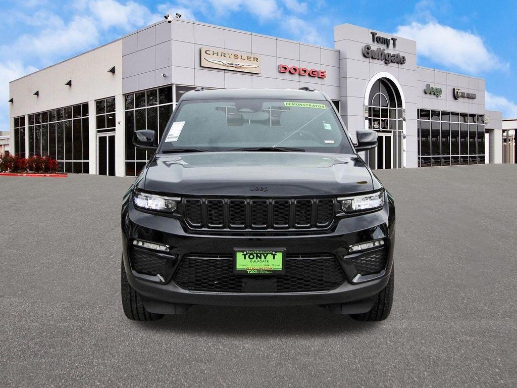 new 2024 Jeep Grand Cherokee car, priced at $40,995
