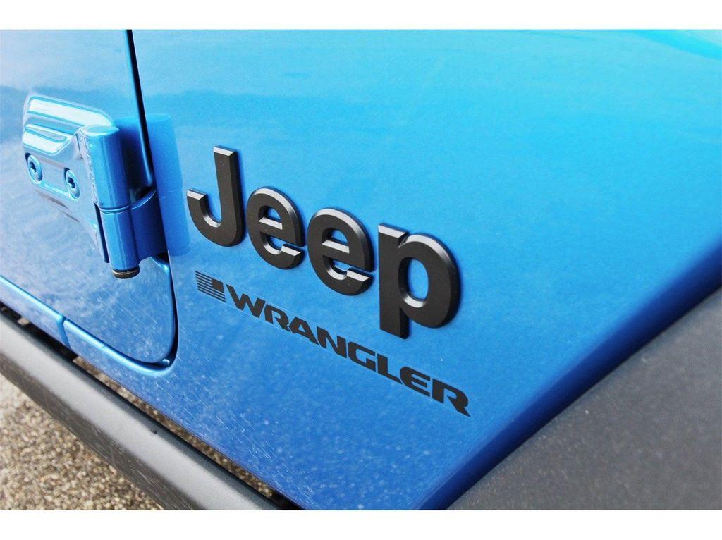 new 2025 Jeep Wrangler car, priced at $44,495